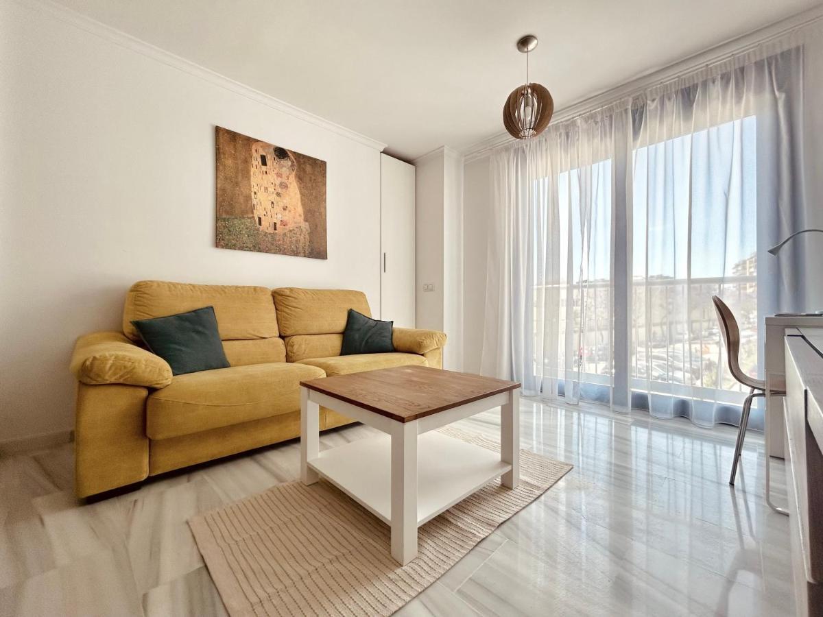 Sarah Apartment Fuengirola Exteriör bild